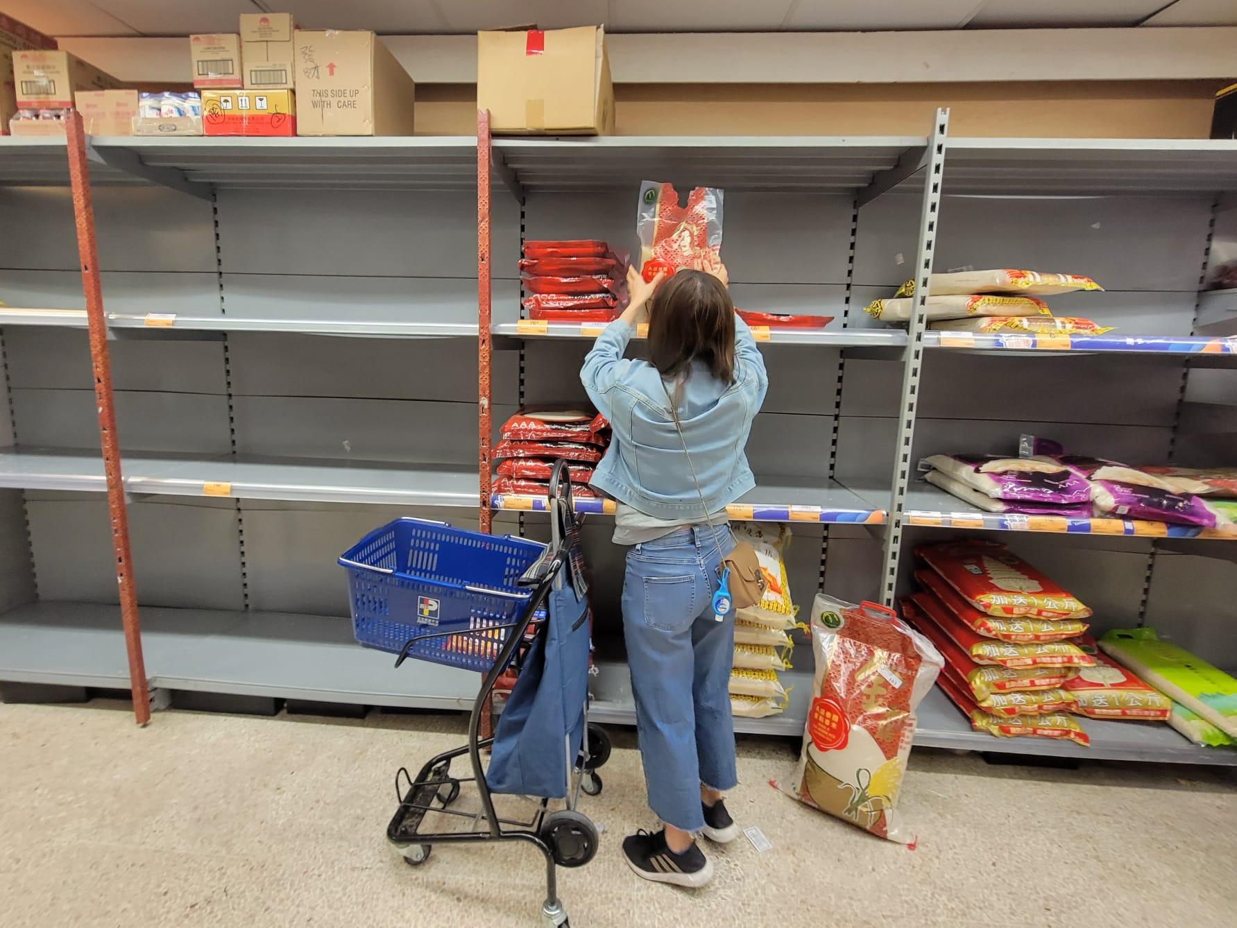 百佳今起限購部分產品。(林俊源攝)