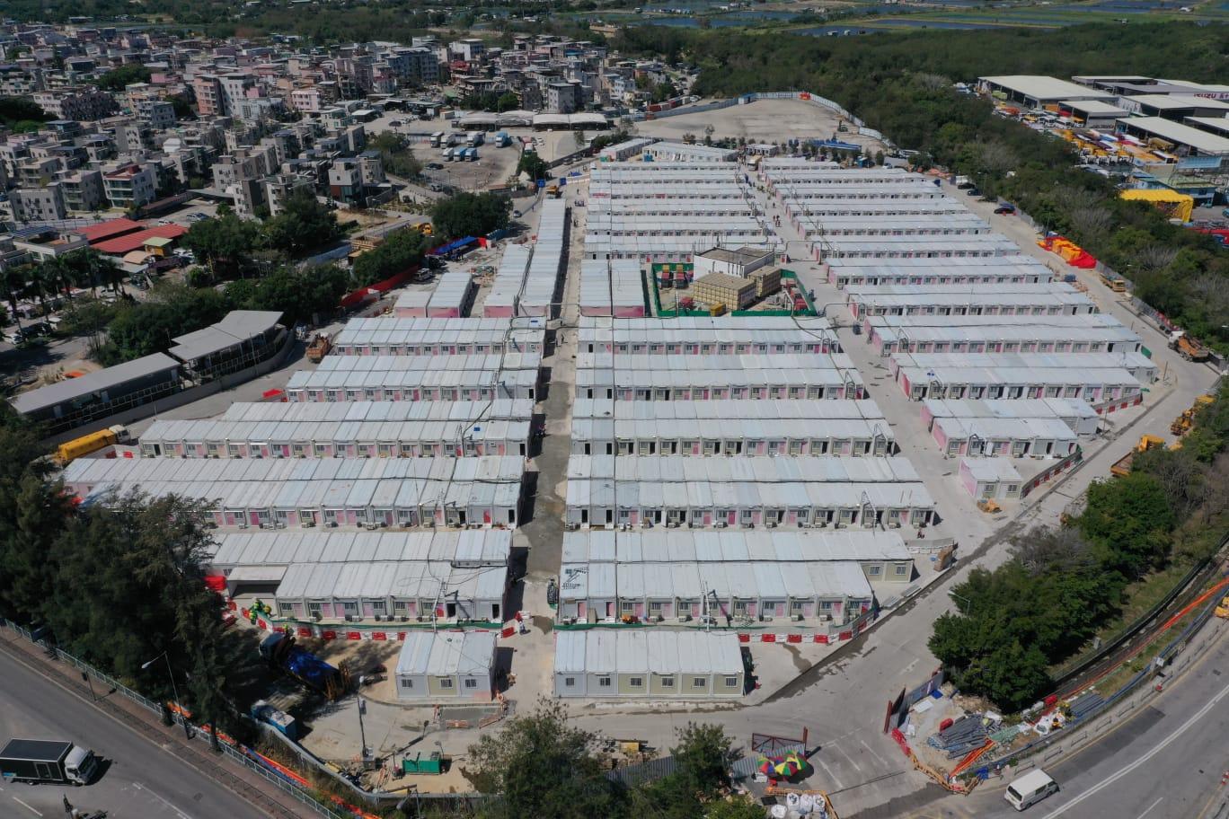 俗稱「方艙醫院」的新田社區隔離設施。(陳奕釗攝)