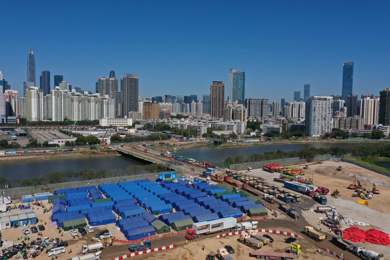 落馬洲河套區臨時醫院地盤。(陳奕釗攝)