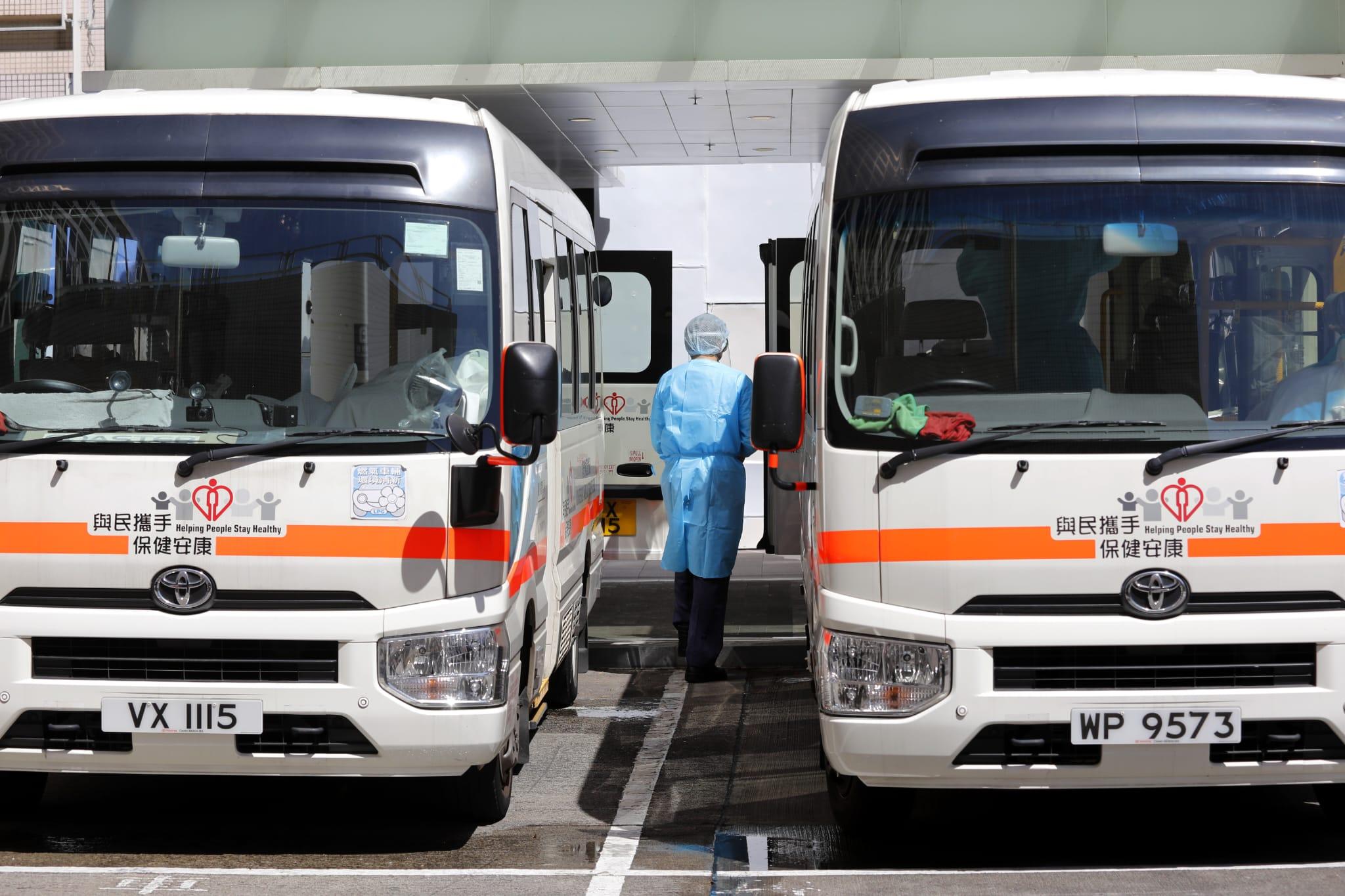 伊利沙伯醫院的病人陸續轉送其他醫院。(林俊源攝)