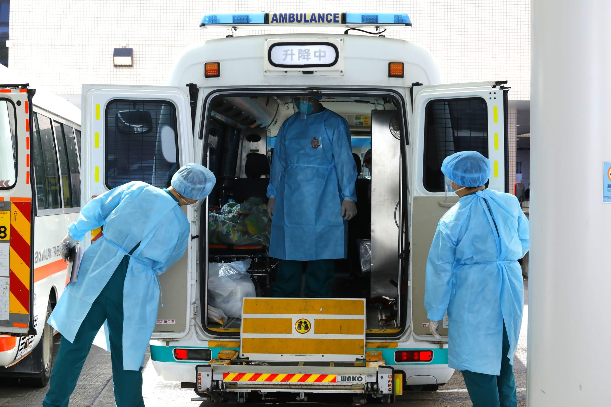 伊利沙伯醫院的病人陸續轉送其他醫院。(林俊源攝)