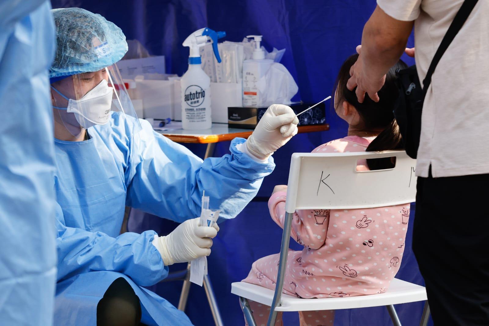 封區檢測|長亨邨亨俊樓、蝴蝶邨蝶翎樓、隆亨邨善心樓、麗閣邨麗菊樓及竹園南邨富園樓圍封