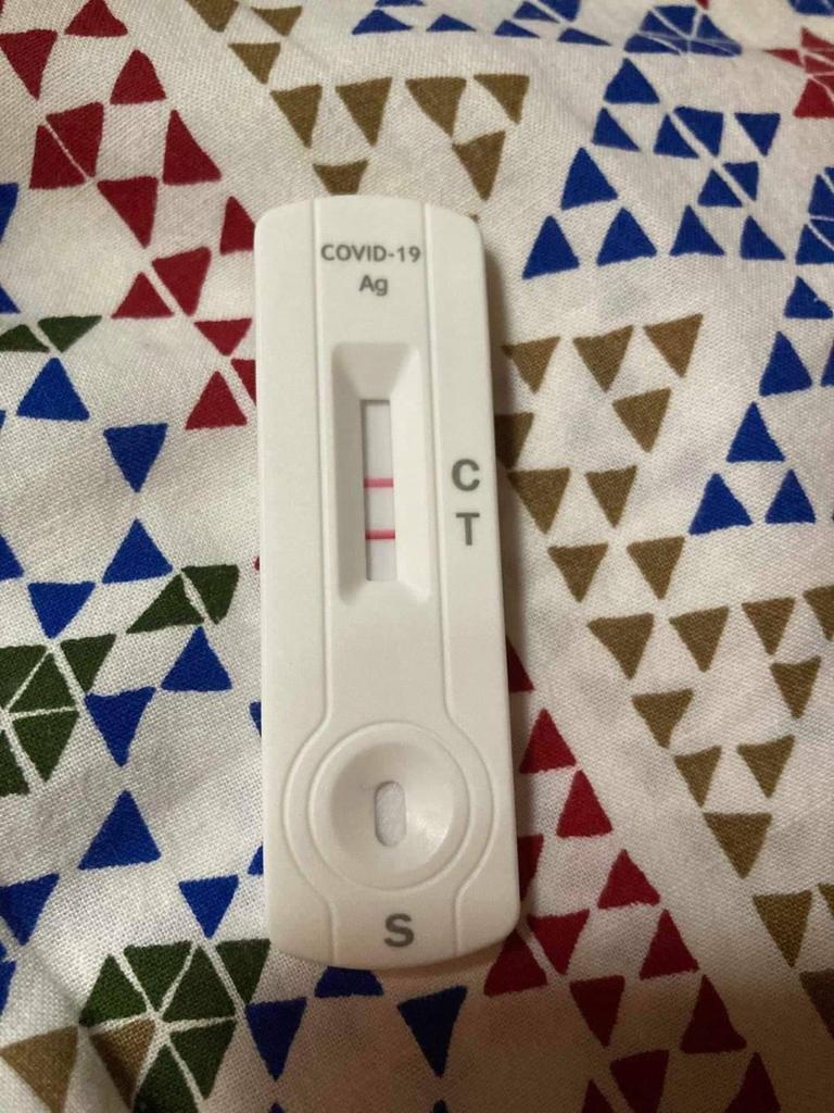 王先生的家人近日確診新型肺炎、病徵輕微。(讀者提供)