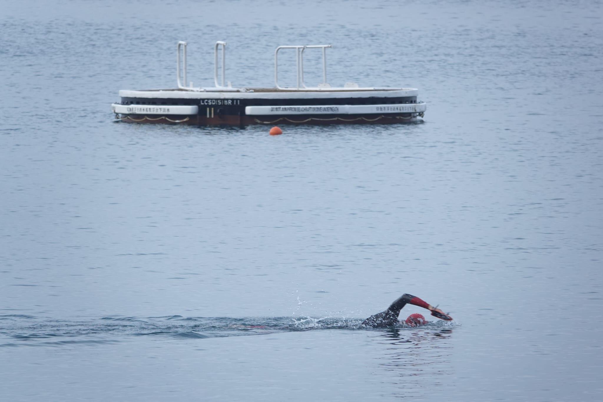 康文署轄下沙灘今起關閉。(陳奕釗攝)