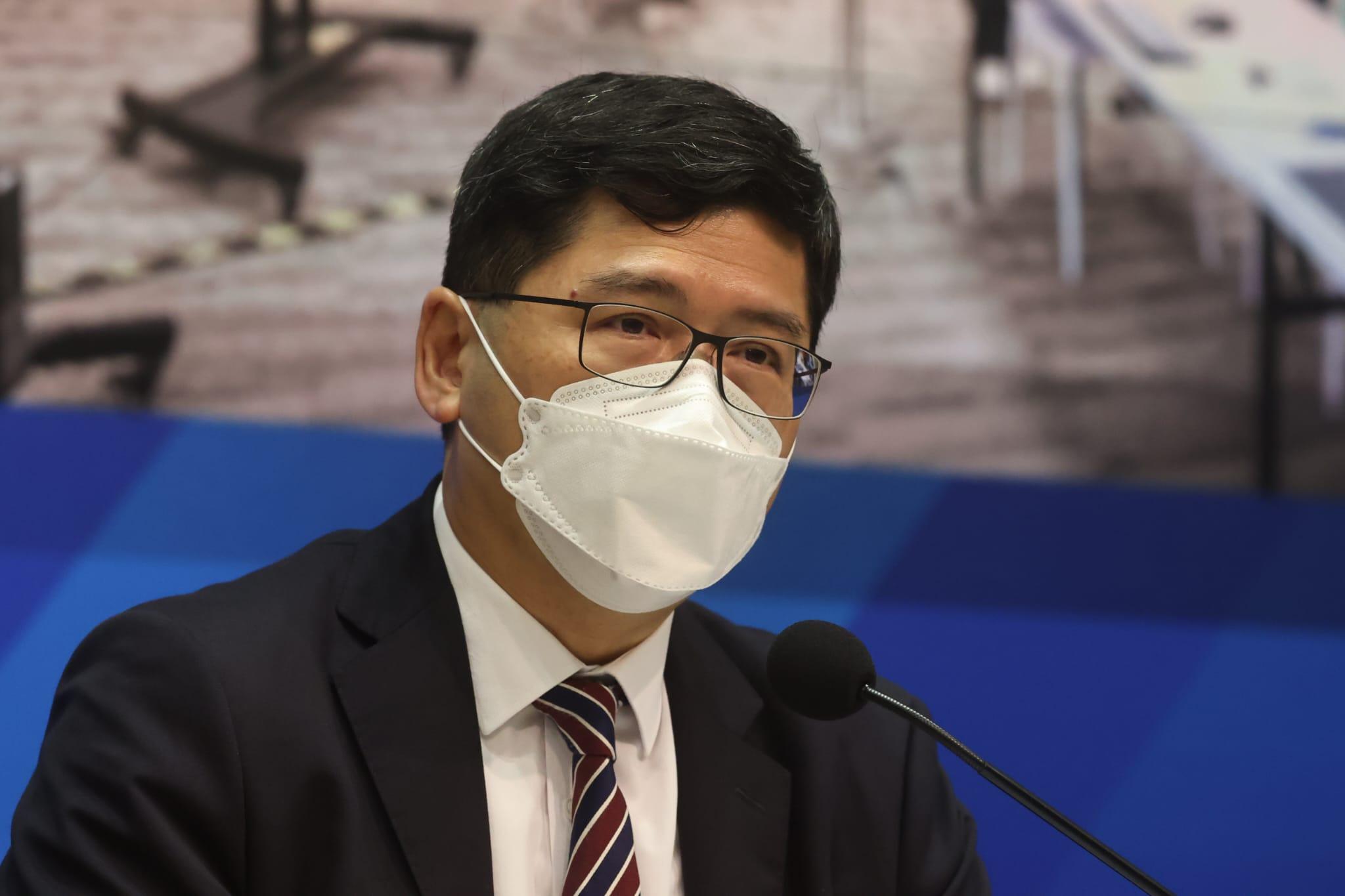 醫管局行政總裁高拔陞。