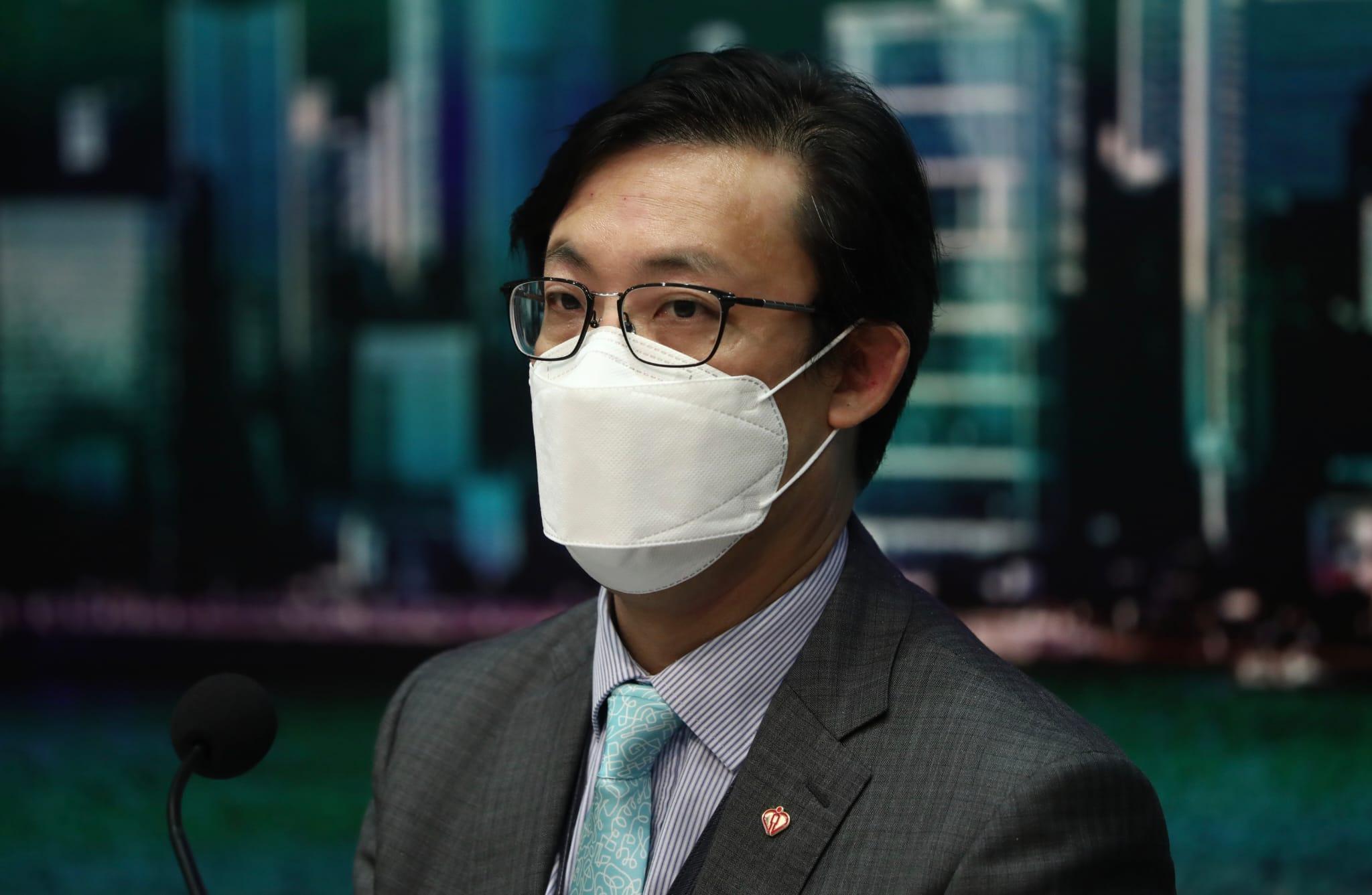 醫管局總行政經理(綜合臨床服務)李立業。