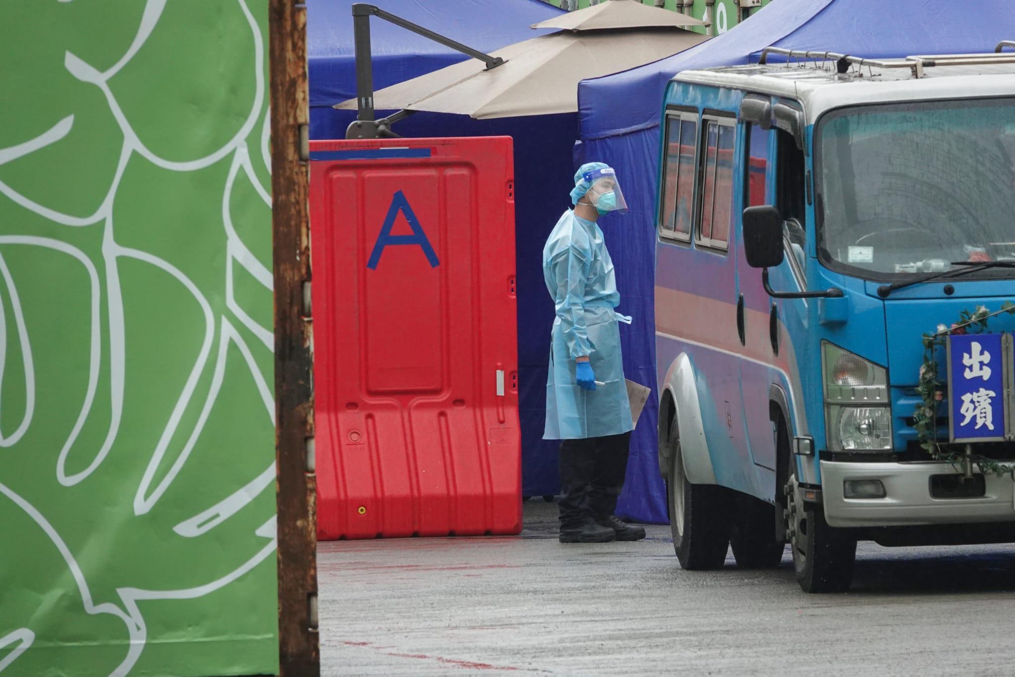 富山殮房增設的500個儲存遺體位置已啟用。(陳奕釗攝)