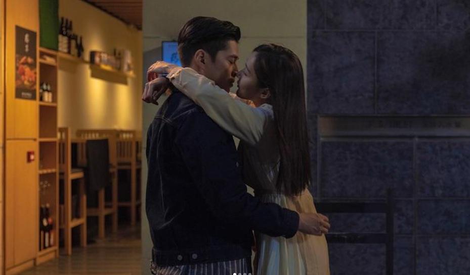 Yeesa最終發現Ryan與自己有共同記憶與經歷,決定投向對方懷包,令不少戲迷感動。