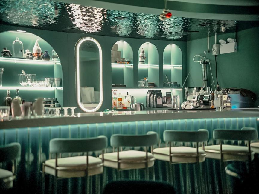 Library Restaurant and Bar- Library Tea Set