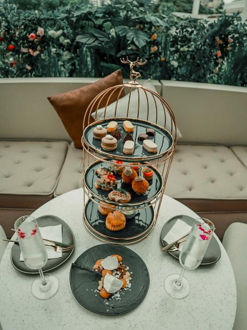 Library Restaurant and Bar- Library Tea Set