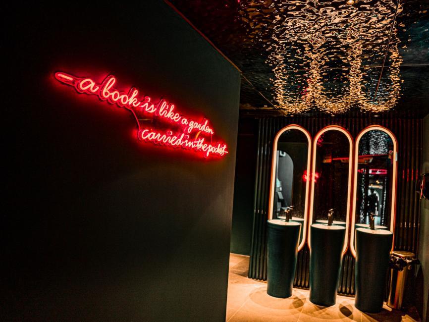 Library Restaurant and Bar- Library Tea Set