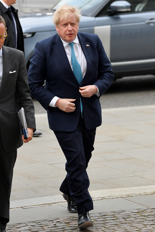 英國首相約翰遜出席儀式。(路透社)