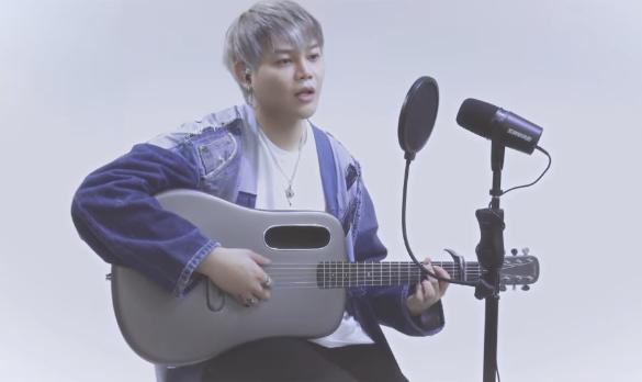 保錡熱愛音樂,C早前曾自彈自唱acoustic 版《愛情值日生》。