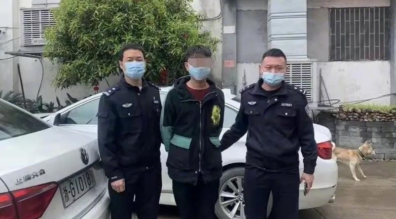 羅男賺了半日差價就被發現,次日被捕。(互聯網)