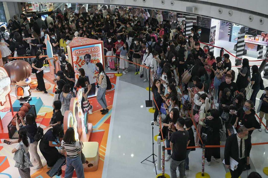 姜濤23歲生日,令到港島區今日相當熱鬧。 (夏家朗攝)