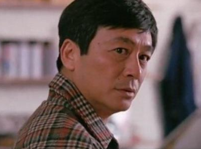 《英雄本色》的堅叔。