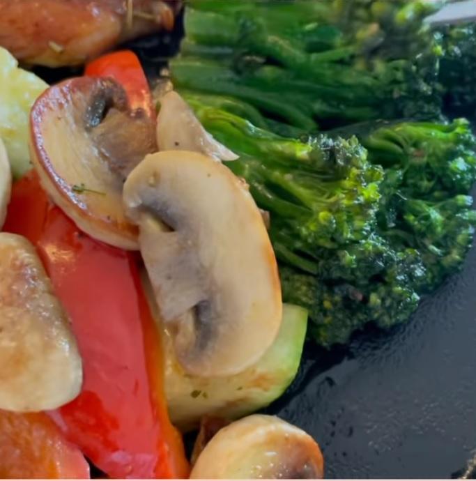 後來,軒仔更正不是菜心,是芥蘭扮西蘭花。