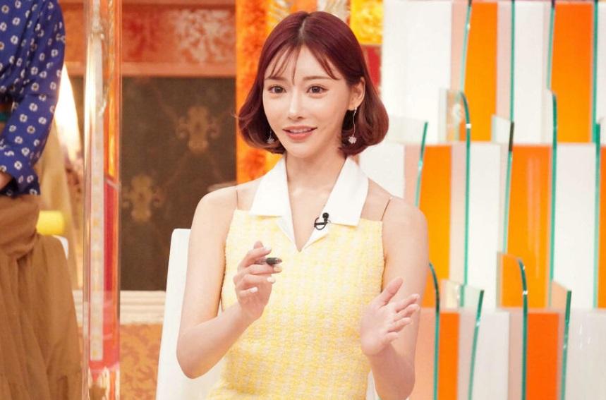 33歲明日花綺羅亮相昨晚播出的富士電視台綜藝節目。