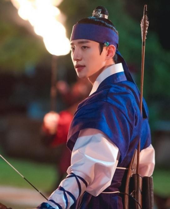 李俊昊退伍後首作《衣袖紅鑲邊》讓人刮目相看。