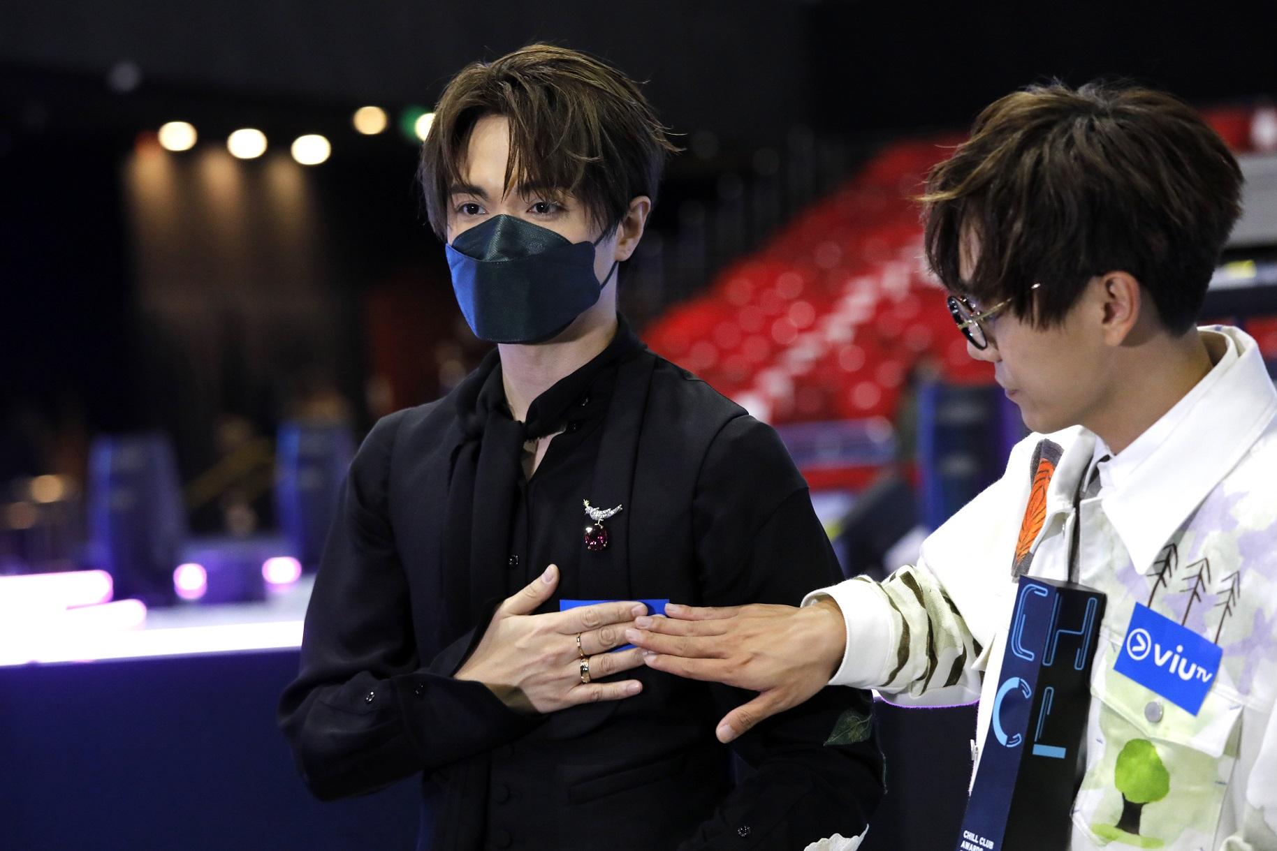 林家謙與張敬軒被指撞樣,兩人老友鬼鬼。