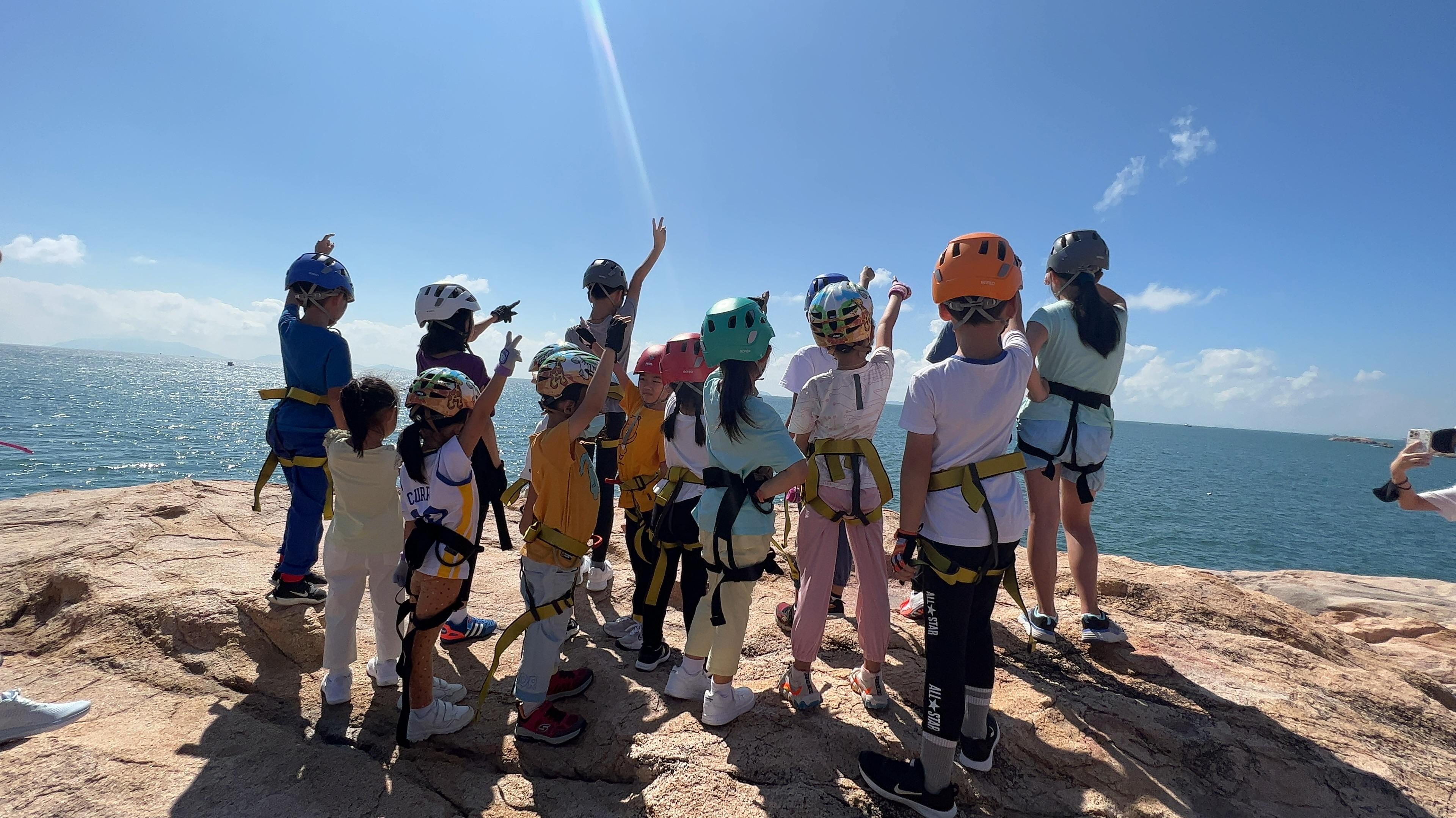 長洲放電歷險之旅:親子攀岩+飛索