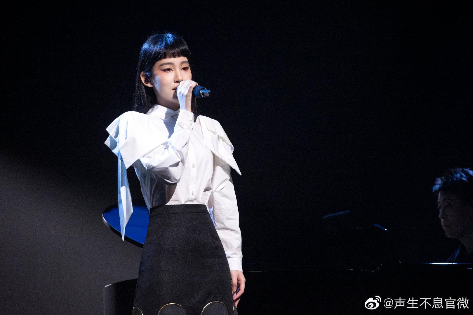 炎明熹憑《聲生不息》成功打入大陸市場。