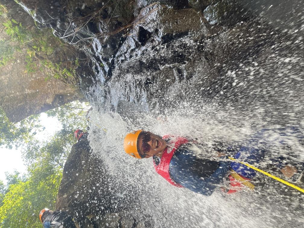 4月7日12:00快閃優惠|粉嶺屏南石澗激流溪降