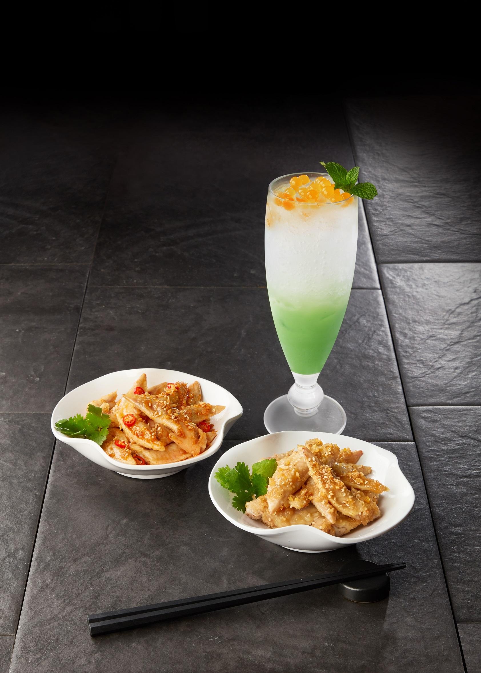 「蒜香雞翼尖」($15)、「蒜辣雞翼尖」($15)、「鴛鴦哈蜜瓜爆珠梳打」($16;加配價$12)