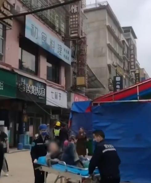 湖南長沙6層建築物倒塌。(微博)