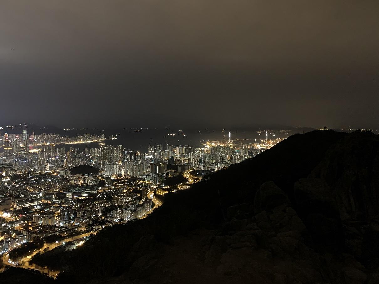 夜遊獅子山 日落下的望夫石