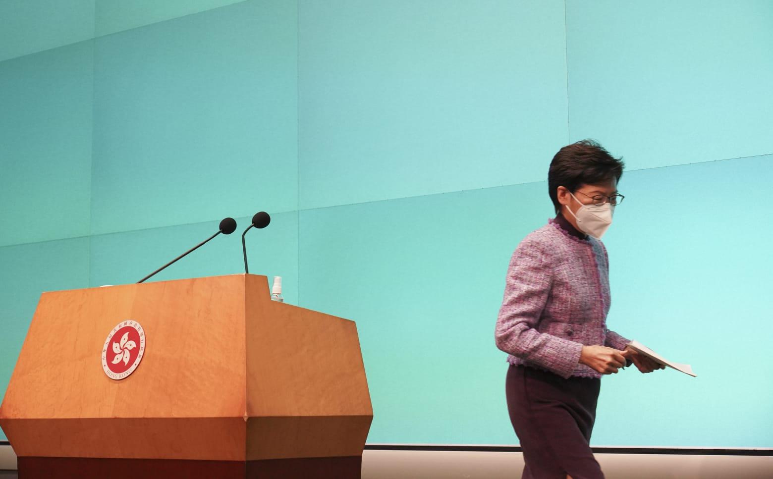 林鄭月娥今日宣布不尋求連任特首,並會結束42年政府服務生涯。