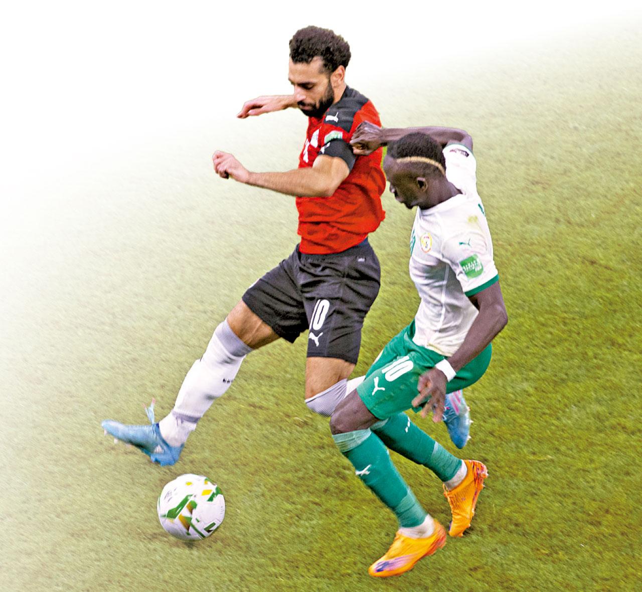 英超大戰|爭標雙雄4月鬥入直路 利物浦曼城分途出擊