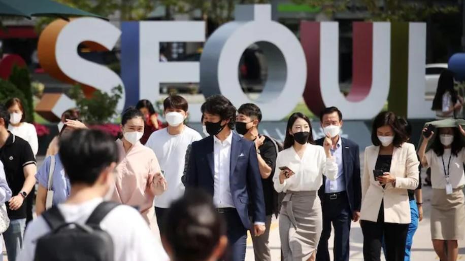南韓下周一起撤銷戶外口罩令。(資料圖片)