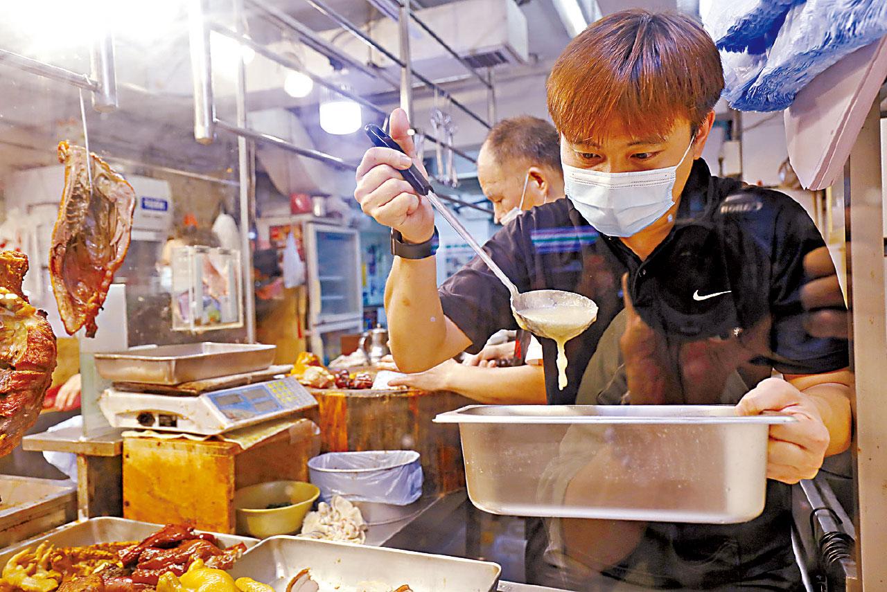 助人到底|吞嚥困難長者難嘆燒味 慈善燒臘店研軟餐 重拾叉燒飯風味