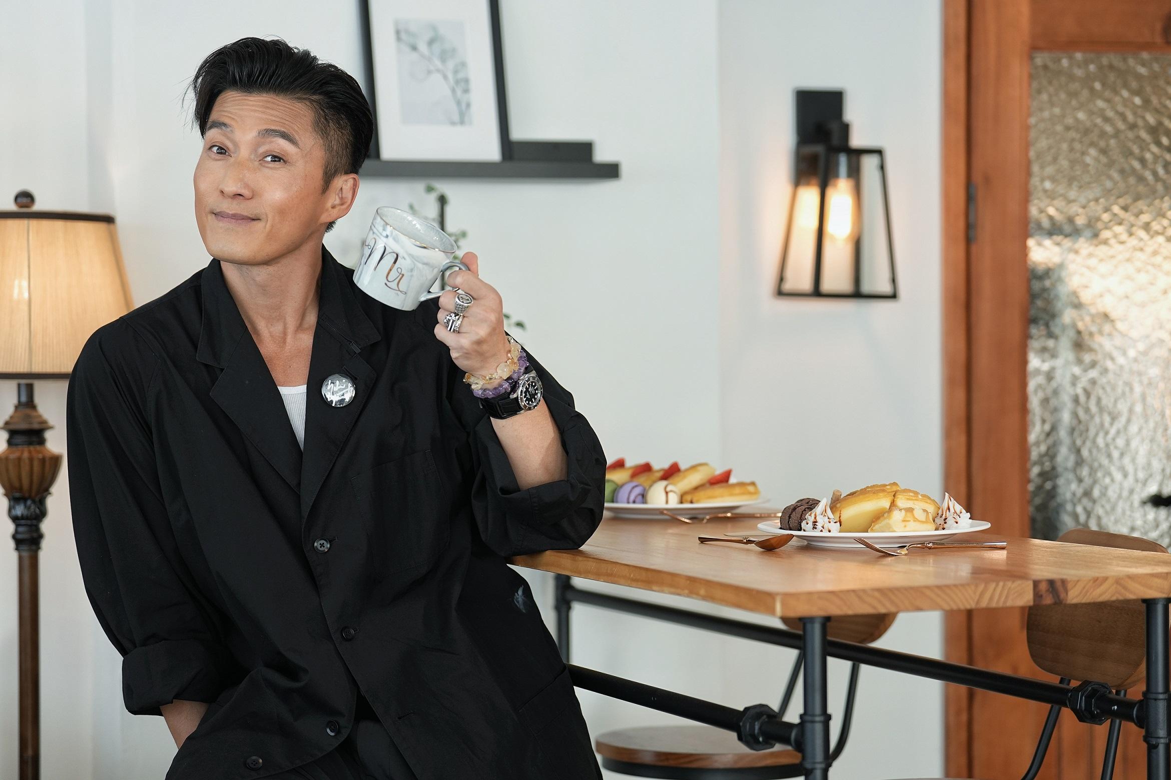 陳山聰形容現階段人生像盛放的春天。(夏家朗攝)