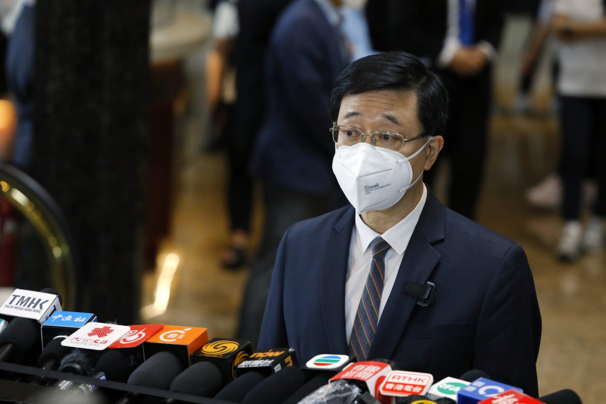 李家超指,今日將會見10個團體及政黨,希望爭取支持及認同他的施政理念。