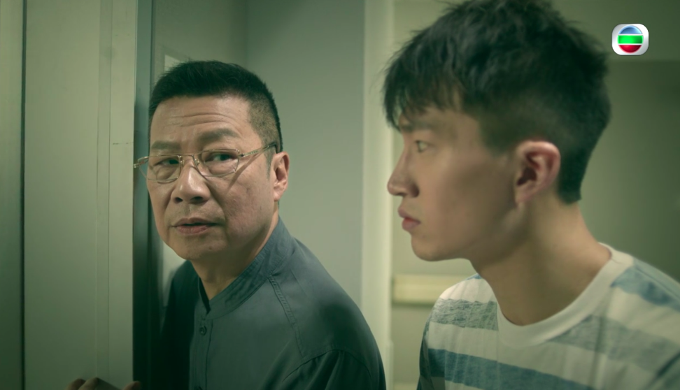 鄭子誠與曾展望這一場醫院戲充滿喜感,團隊特意安排播放賽馬作背景音樂。