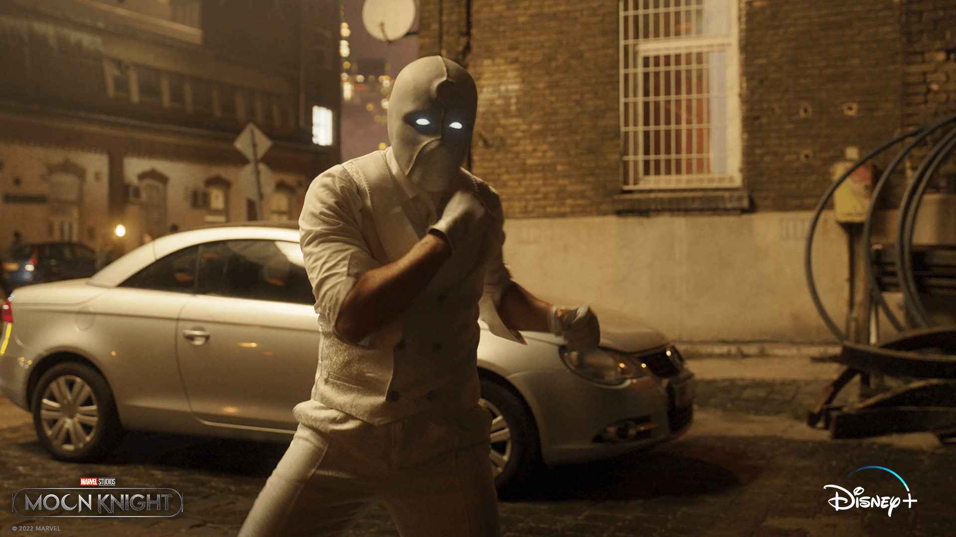 奧斯卡伊薩克演繹Mr. Knight和Moon Knight 的身份轉換,出神入化。(Marvel FB)