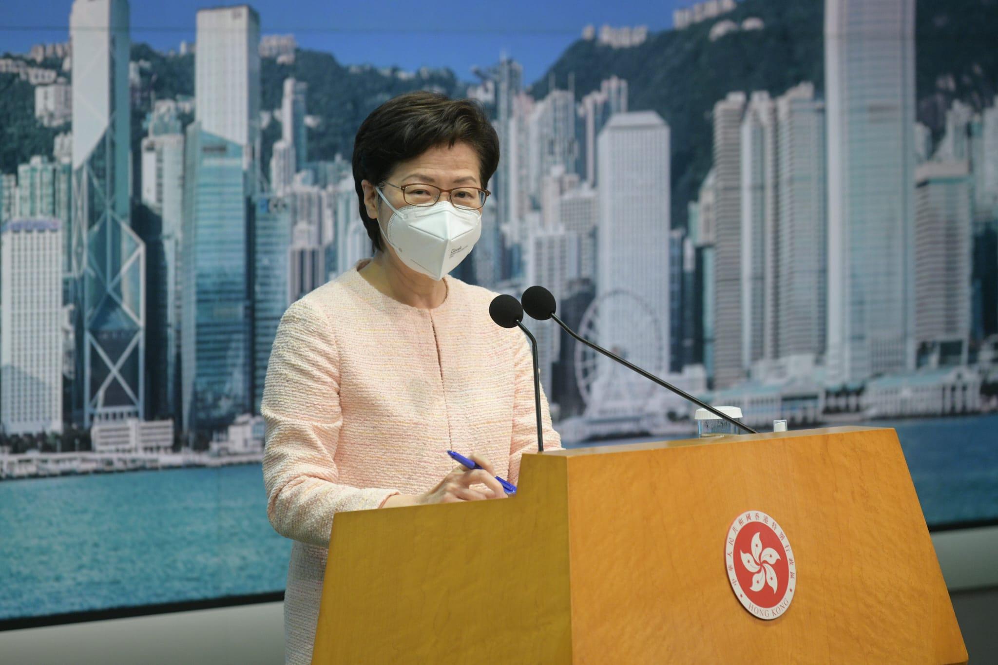 林鄭月娥指,疫情逐趨穩定,政府會繼續分階段放寬社交距離措施。