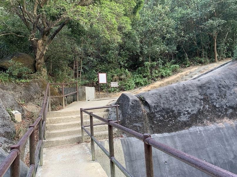 夜遊獅子山 日落下的望夫石