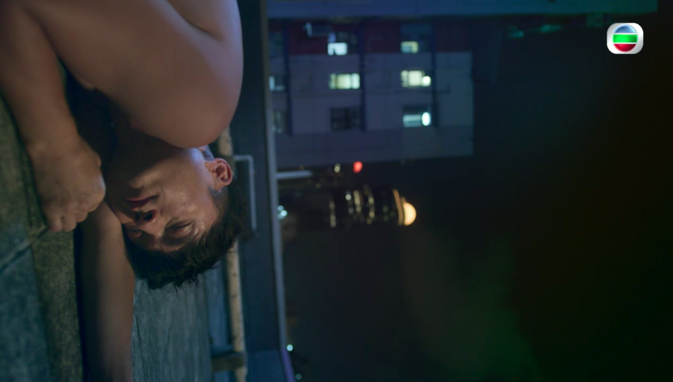 陳山聰全裸演出。