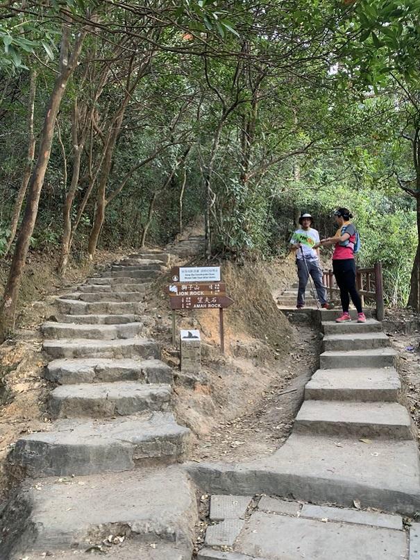 夜遊獅子山 日落下的望夫石