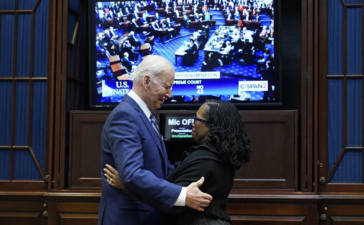 拜登形容提名獲通過是歷史時刻。(AP)