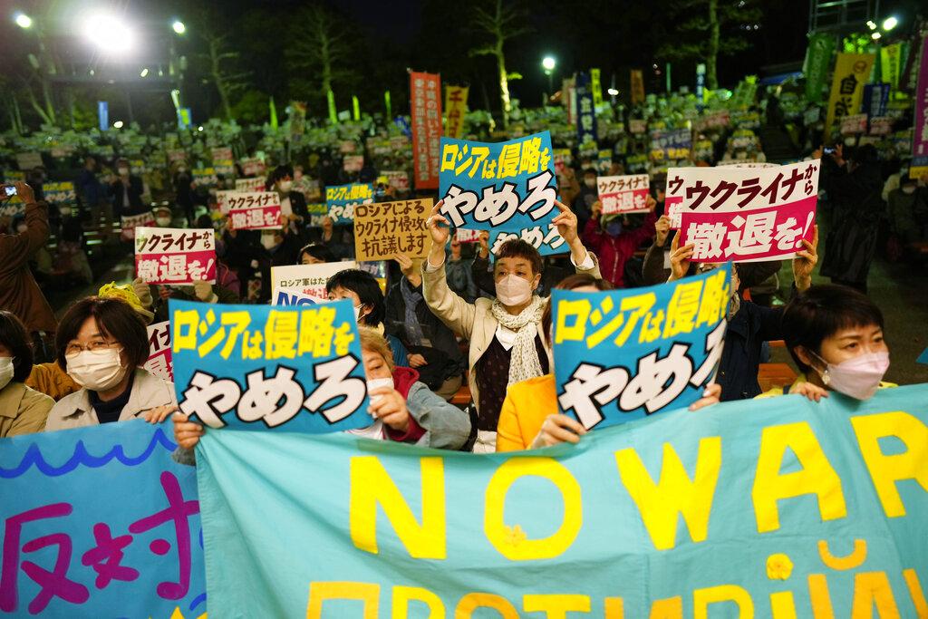 日本是亞洲其中一個最支持烏克蘭的國家,有俄羅斯人稱在開戰後飽受歧視。(美聯社)