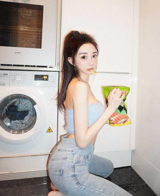 Cammi炫富又高調,令人好奇她的收入來源。