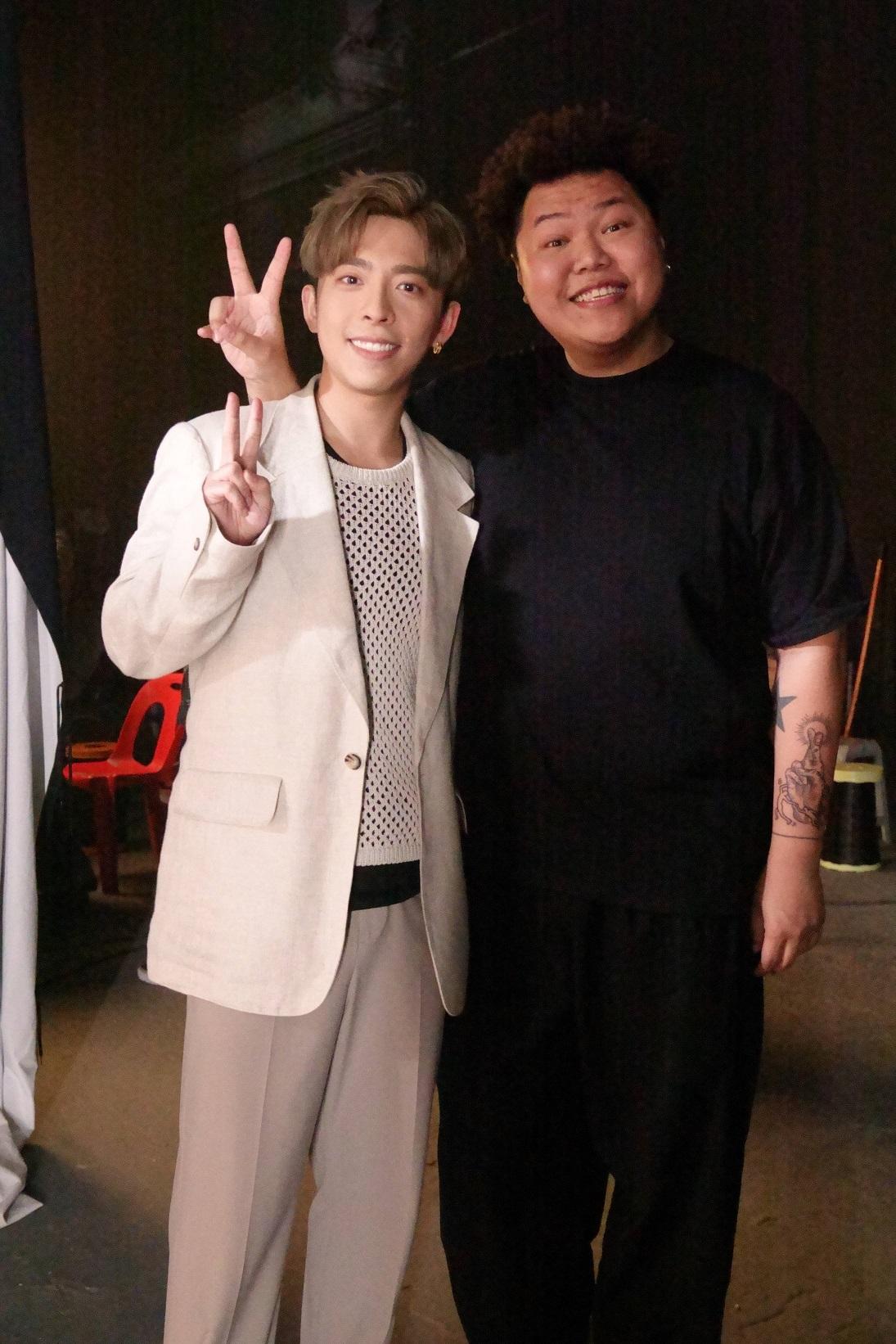 Edan邀請《闔家辣》導演Coba客串,「Codan」再次合作。