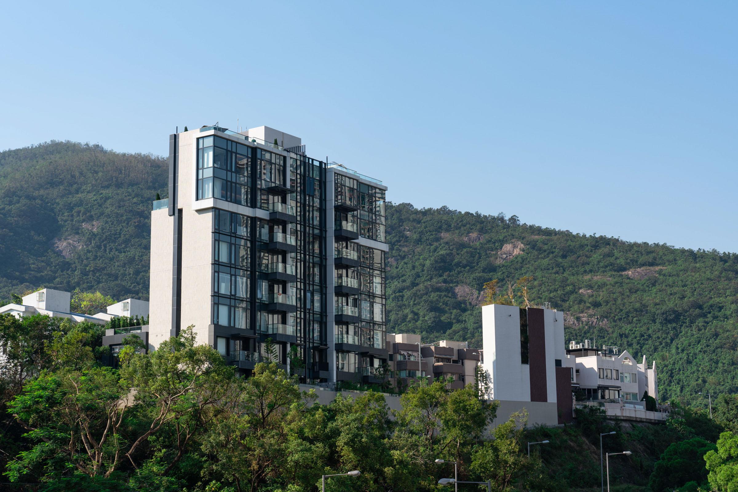 火炭半山豪宅MOUNT VIENNA本月錄得首宗租賃成交,單位位於低層B室,實用面積1,579方呎,零議價8萬元獲承租,實用平均呎租50.7元。(相片由中原地產提供)