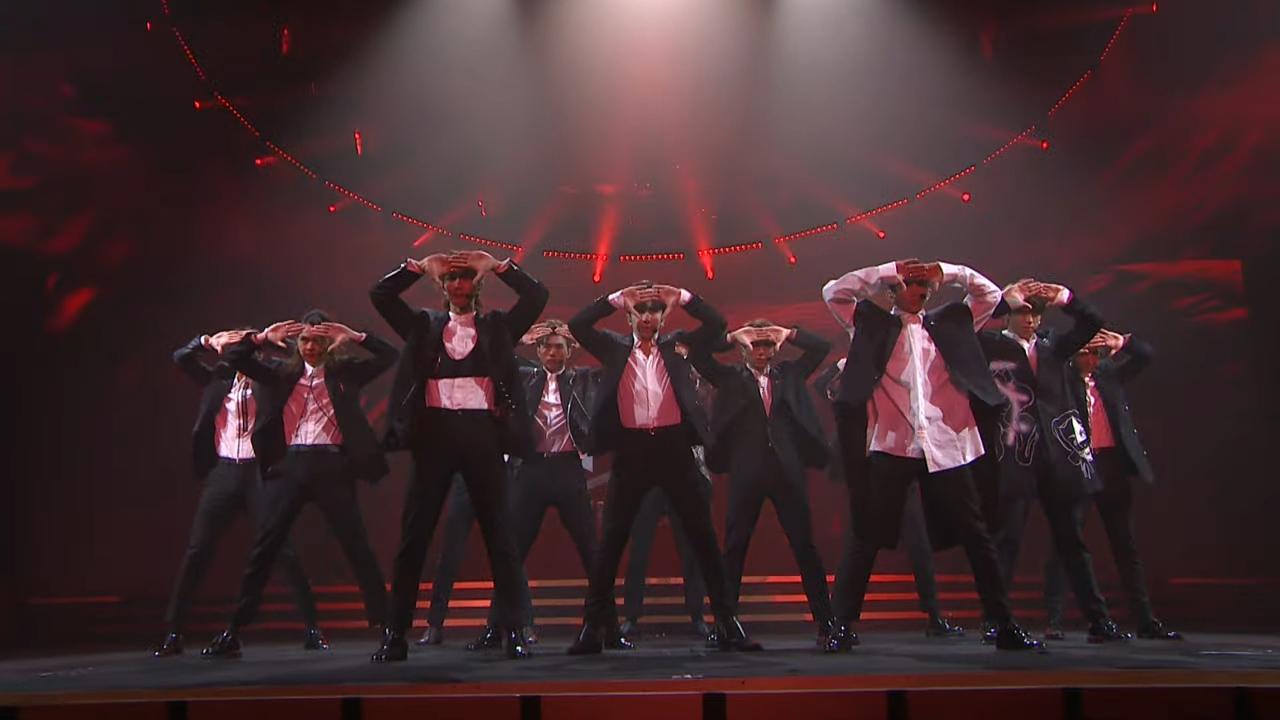 MIRROR新歌《Innerspace》的舞步型格十足。(關樂欣攝)