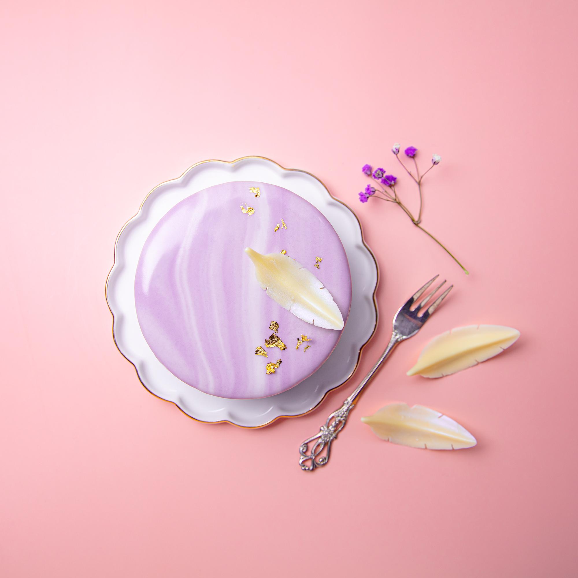 茉莉香梨慕絲蛋糕 (4吋:$288/個;6吋:$398/個)