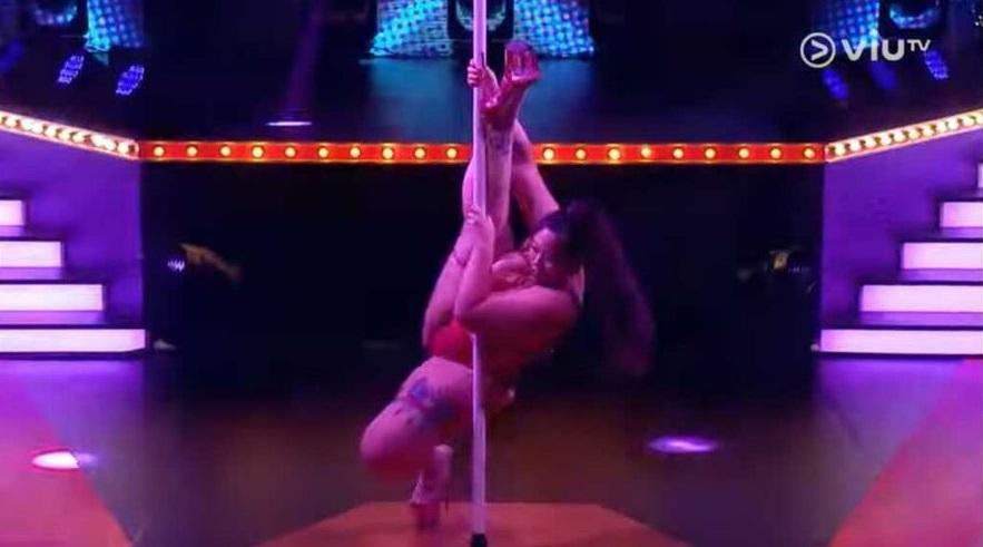 Chanhnez表演鋼管舞,贏得熱烈掌聲。